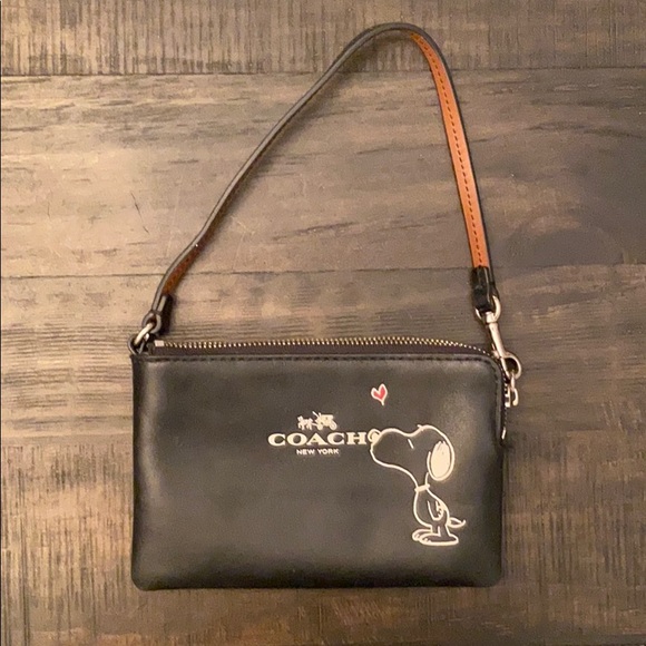 Coach Handbags - Coach Black Leather Snoopy Wrist Wallet